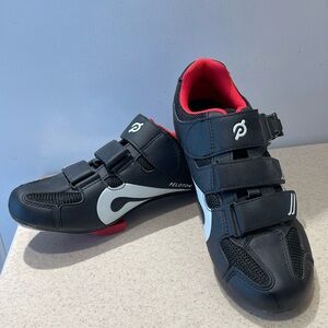 PELOTON BIKE SHOES 39 women’s 8 or men’s 6